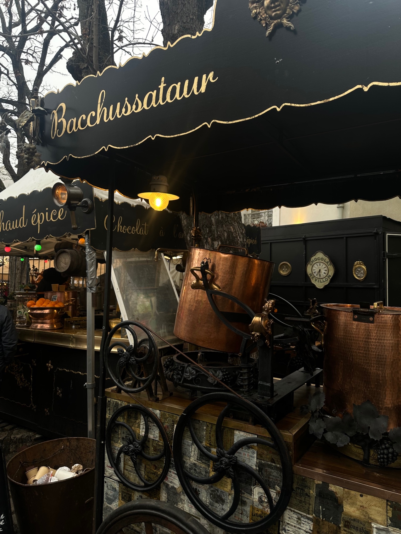 Chocolat chaud stall in Montmartre